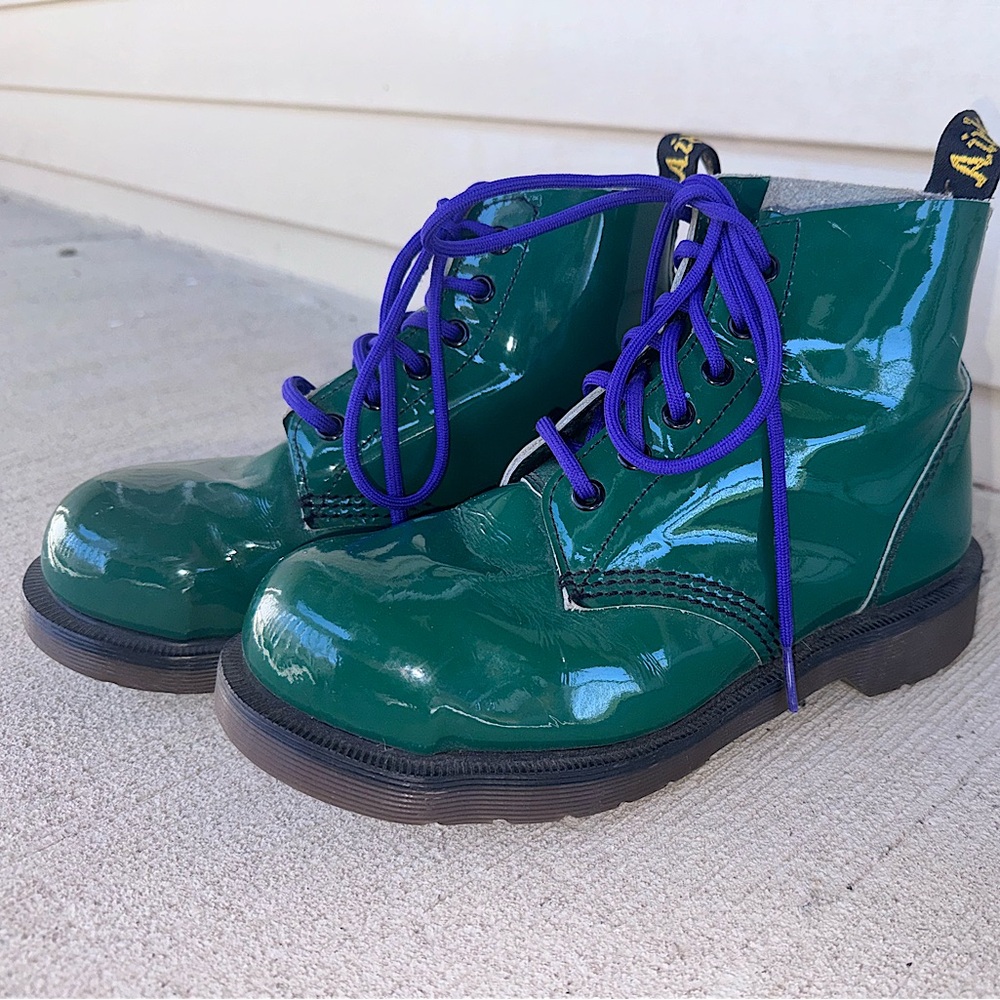 Patent Leather Dr Martens shoes. UK (GIRLS) size 4